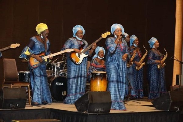 NOITE CULTURAL NO FECHO DA VISITA À GUINÉ 